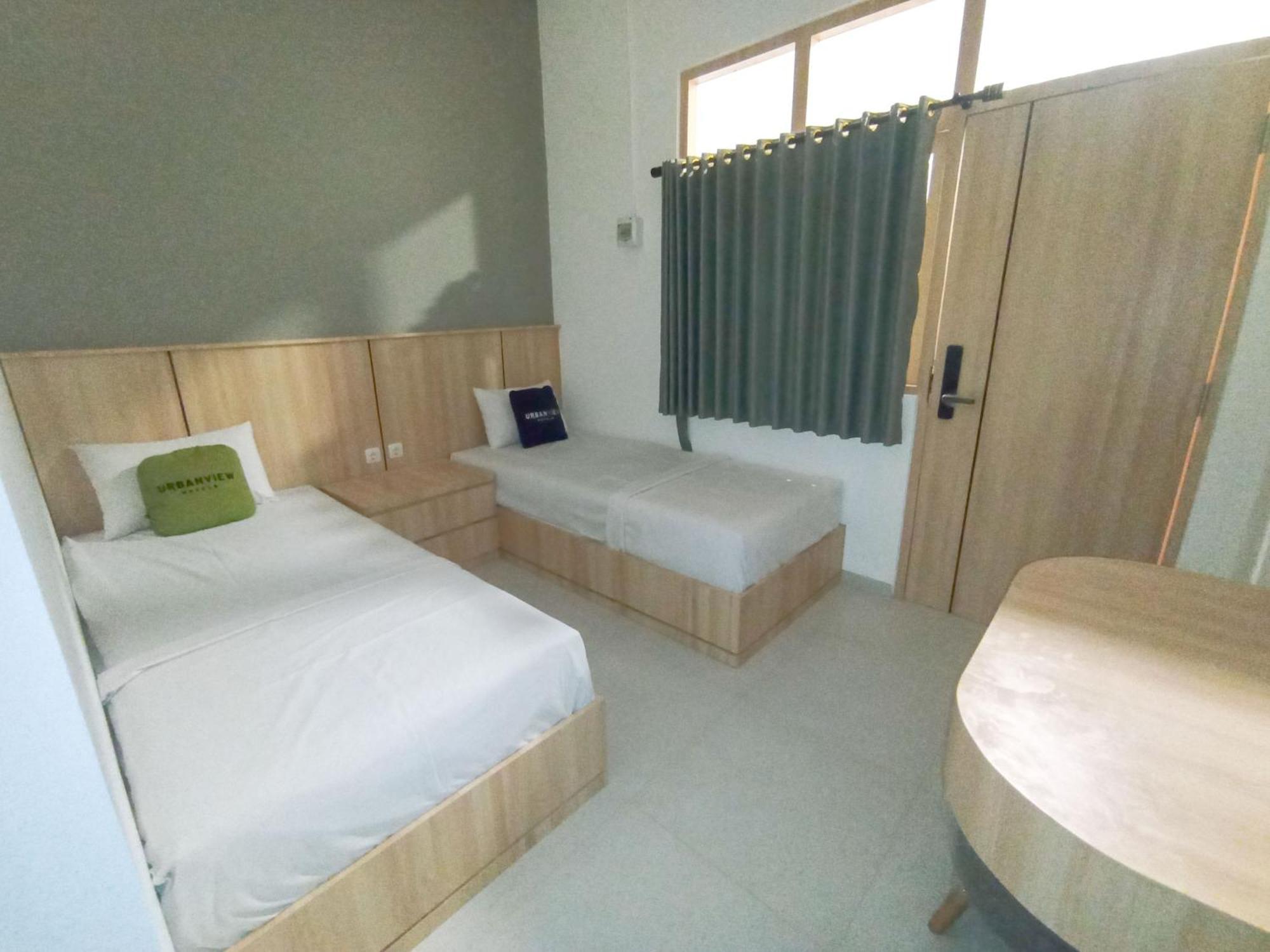 Urbanview Hotel Subali Purwokerto Extérieur photo