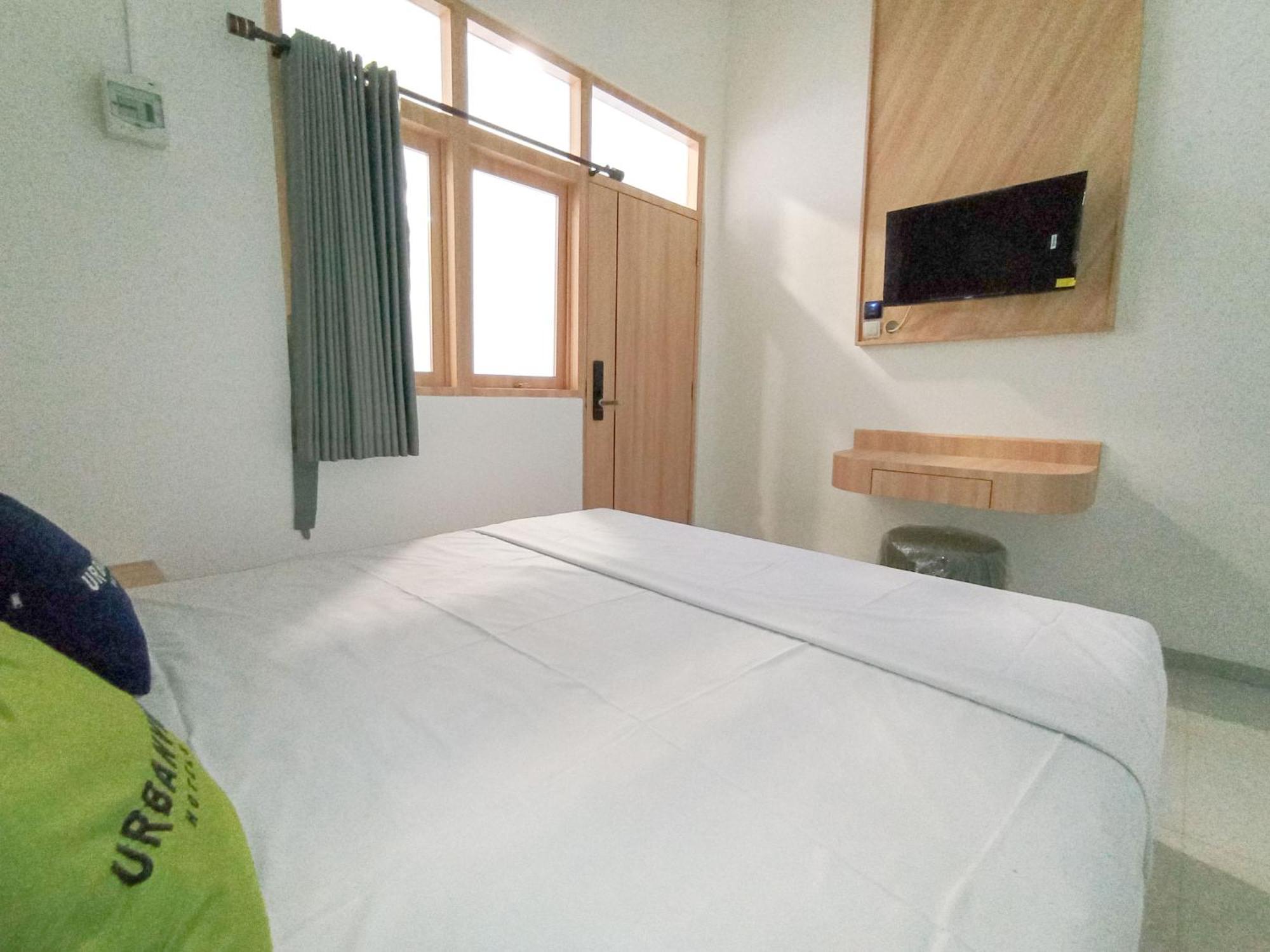 Urbanview Hotel Subali Purwokerto Extérieur photo